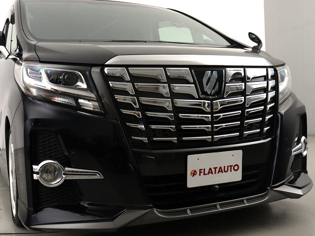 【社外エアロ】
大人気のエアロを装備!