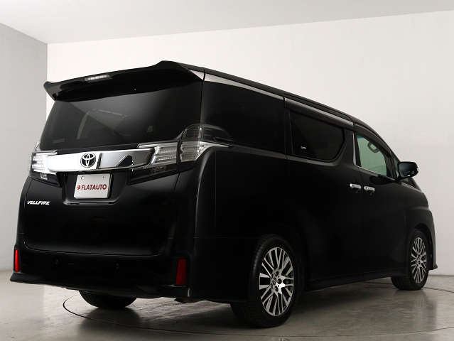 車種に特化した専門店仕入れこだわりの　　
仕入れ車両が揃っております!　　　　　　
プロの目利きで仕入れたお車を展示中です!