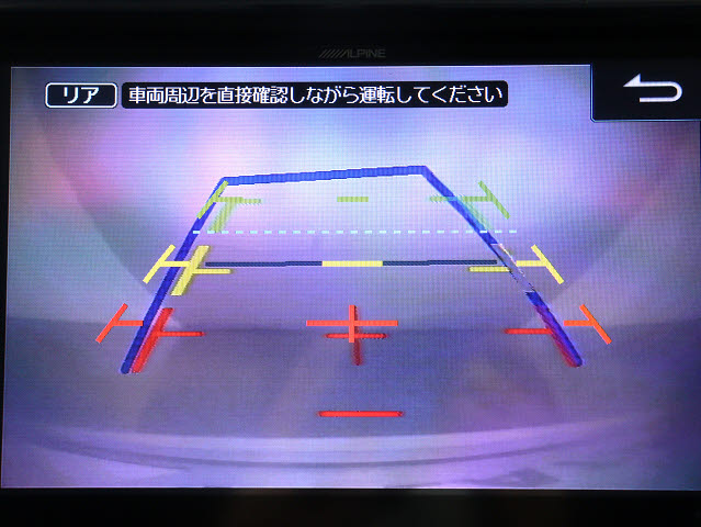 【バックカメラ装備】
大きな車でも安心のバックカメラを完備!
後方も視認できるので安心安全に駐車可能!