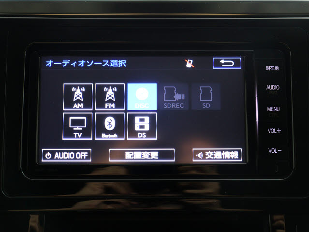 【トヨタ純正ナビ装備】
純正品ならではの操作性とフィット感!
Bluetooth接続可能です!