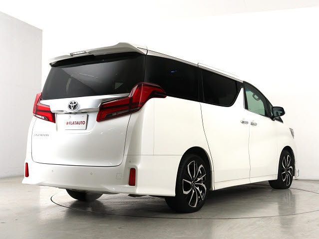 車種に特化した専門店仕入れこだわりの　　
仕入れ車両が揃っております!　　　　　　
プロの目利きで仕入れたお車を展示中です!