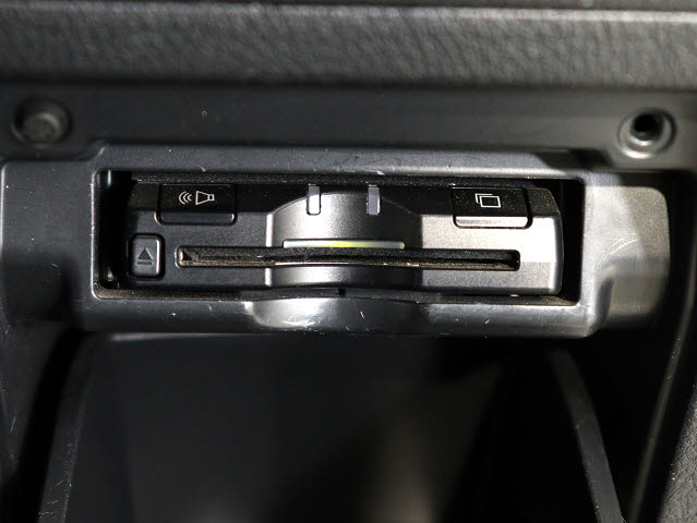 【ＥＴＣ完備!】
高速道路でストレスなく走行できます｡
今や必須の装備ですね!