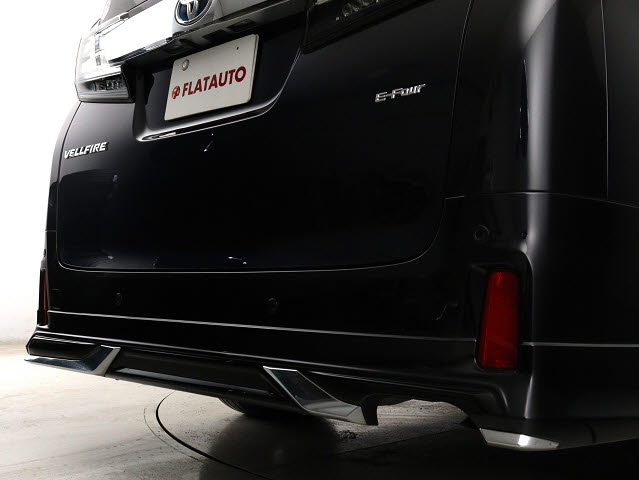 【ＭＯＤＥＬＬＩＳＴＡスタイルエアロ】
大人気のＭＯＤＥＬＬＩＳＴＡを装備!