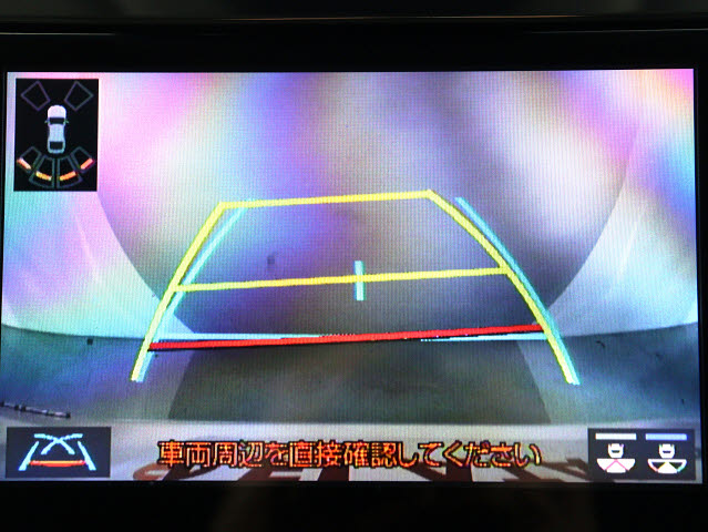 【バックカメラ装備】
大きな車でも安心のバックカメラを完備!
後方も視認できるので安心安全に駐車可能!