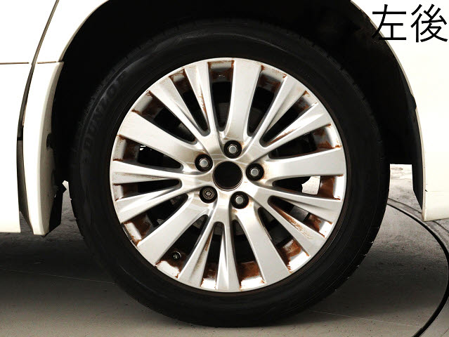 お客様のお好みの新品18インチ、19インチ、
20インチホイール装着可能！ダウンサスなど
ローダウンも取付可能です！ヴァルドやワー
クなどのメーカー品も取り寄せ可能です！