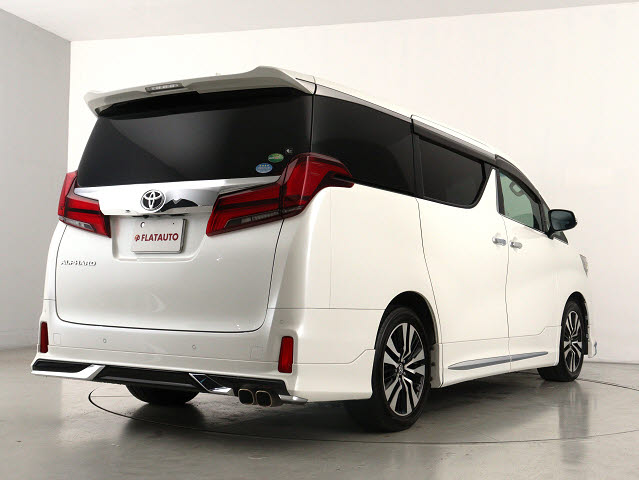 車種に特化した専門店仕入れこだわりの　　
仕入れ車両が揃っております!　　　　　　
プロの目利きで仕入れたお車を展示中です!