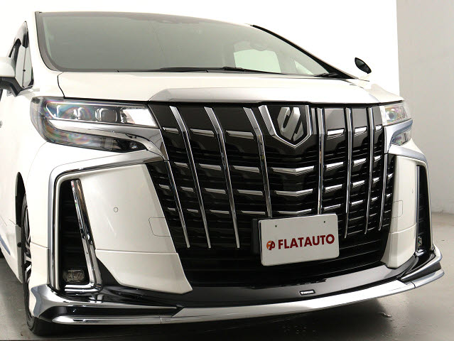 【ＭＯＤＥＬＬＩＳＴＡスタイルエアロ】
大人気のＭＯＤＥＬＬＩＳＴＡを装備!