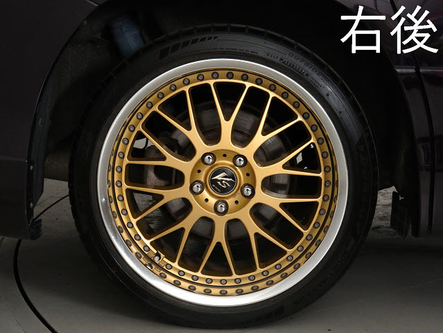 お客様のお好みの新品18インチ、19インチ、
20インチホイール装着可能！ダウンサスなど
ローダウンも取付可能です！ヴァルドやワー
クなどのメーカー品も取り寄せ可能です！