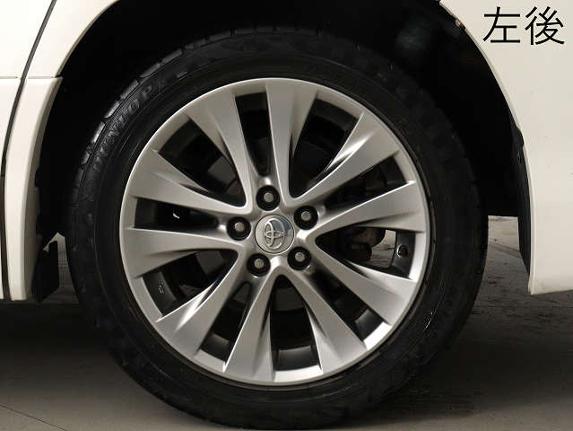 お客様のお好みの新品18インチ、19インチ、
20インチホイール装着可能！ダウンサスなど
ローダウンも取付可能です！ヴァルドやワー
クなどのメーカー品も取り寄せ可能です！