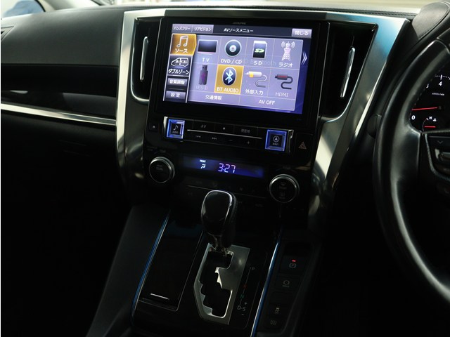 【大人気☆ＡＬＰＩＮＥ　１０インチナビ】
定価29万円相当の１０型ナビです♪
大画面で見やすいだけでなく､
インパネとの一体感もあり見た目も抜群!