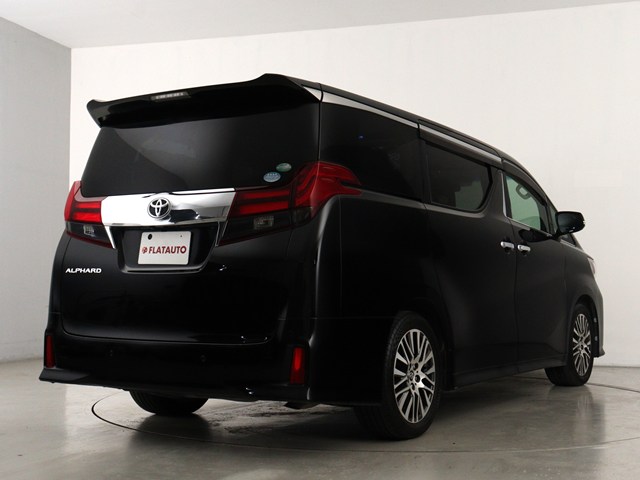 車種に特化した専門店仕入れこだわりの　　
仕入れ車両が揃っております!　　　　　　
プロの目利きで仕入れたお車を展示中です!