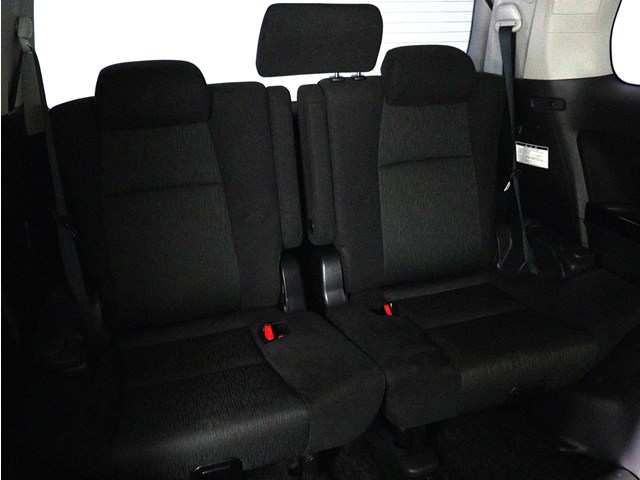 【サードシートまで広々空間】
シートアレンジにて快適空間を演出します!
豊富なアレンジパターンがございます!