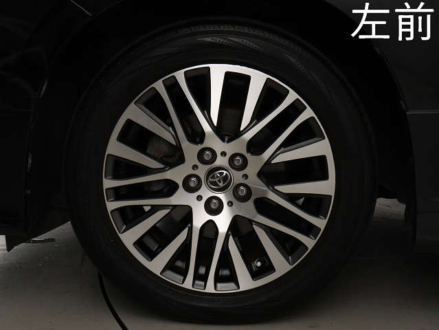 お客様のお好みの新品18インチ、19インチ、
20インチホイール装着可能！ダウンサスなど
ローダウンも取付可能です！ヴァルドやワー
クなどのメーカー品も取り寄せ可能です！