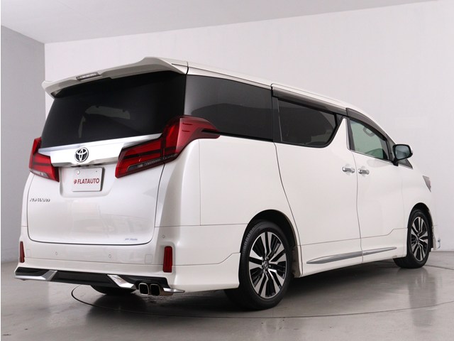 車種に特化した専門店仕入れこだわりの　　
仕入れ車両が揃っております!　　　　　　
プロの目利きで仕入れたお車を展示中です!