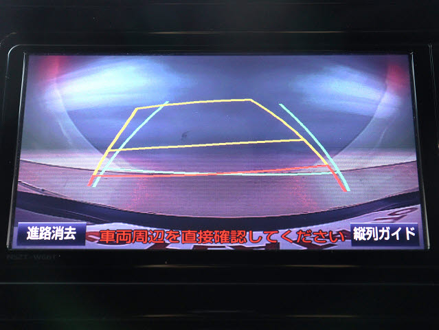 【バックカメラ装備】
大きな車でも安心のバックカメラを完備!
後方も視認できるので安心安全に駐車可能!