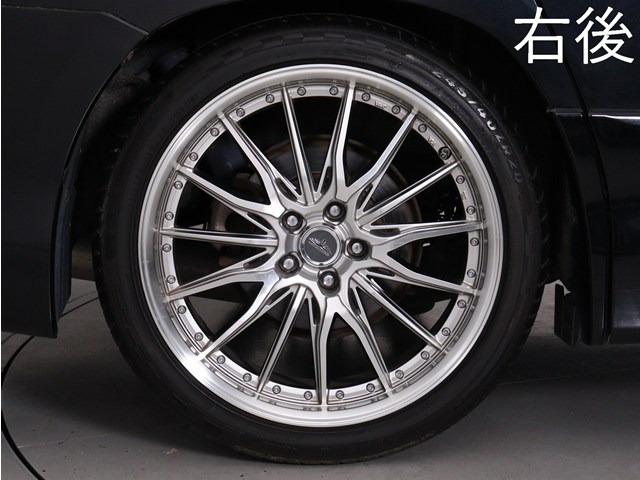 お客様のお好みの新品18インチ、19インチ、
20インチホイール装着可能！ダウンサスなど
ローダウンも取付可能です！ヴァルドやワー
クなどのメーカー品も取り寄せ可能です！