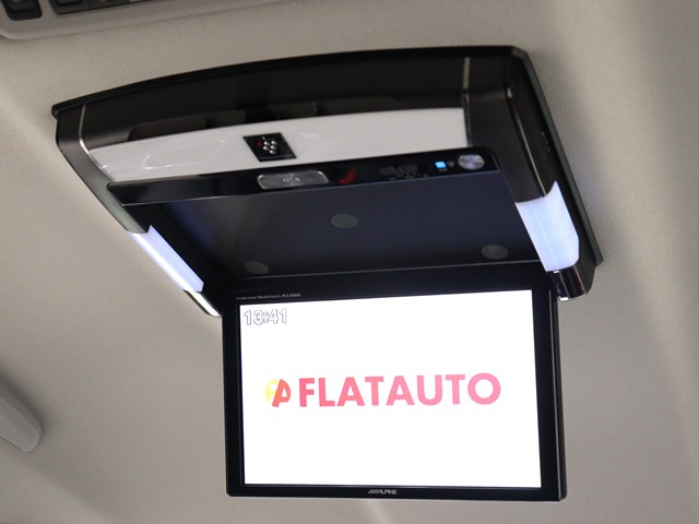 【大人気☆ＡＬＰＩＮＥ　後席モニター】
見た目も使い勝手も抜群の人気メーカー!
ミニバンの必須装備とも言える装備です!