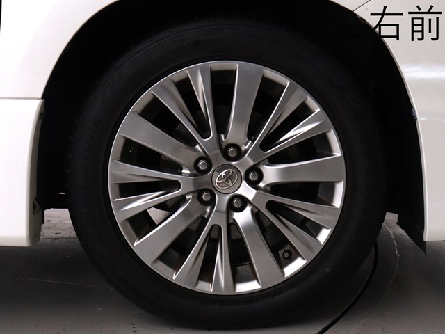 お客様のお好みの新品18インチ、19インチ、
20インチホイール装着可能！ダウンサスなど
ローダウンも取付可能です！ヴァルドやワー
クなどのメーカー品も取り寄せ可能です！