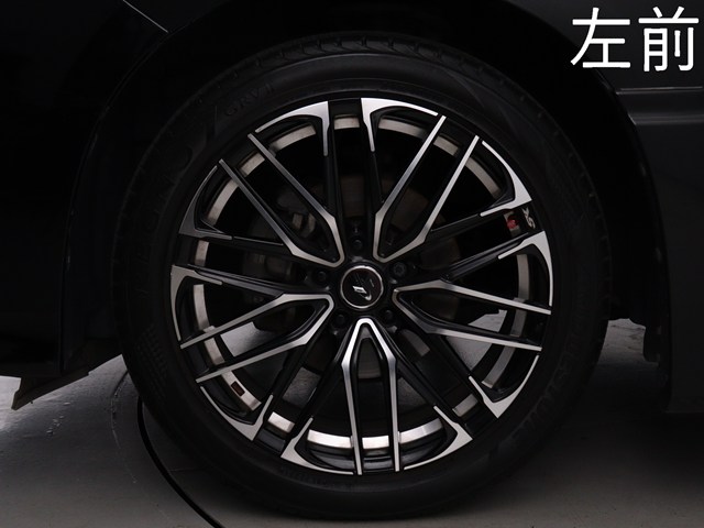 お客様のお好みの新品18インチ、19インチ、
20インチホイール装着可能！ダウンサスなど
ローダウンも取付可能です！ヴァルドやワー
クなどのメーカー品も取り寄せ可能です！