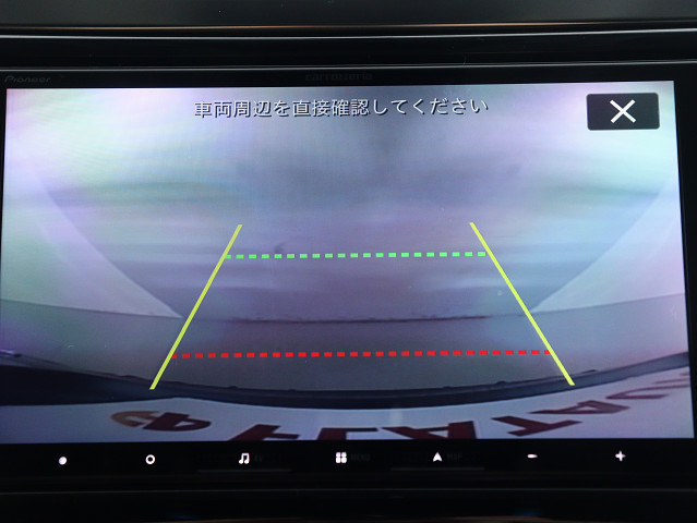 【バックカメラ装備】
大きな車でも安心のバックカメラを完備!
後方も視認できるので安心安全に駐車可能!