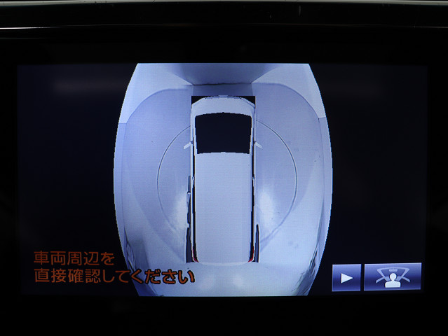 【パノラミックビューモニター　搭載】
全方位確認可能な３６０度カメラ完備です!
オプション価格１０万円オーバーの高級装備