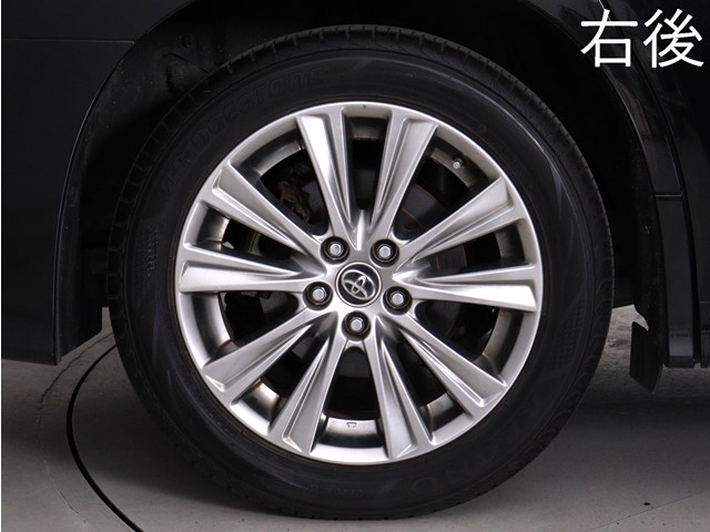 お客様のお好みの新品18インチ、19インチ、
20インチホイール装着可能！ダウンサスなど
ローダウンも取付可能です！ヴァルドやワー
クなどのメーカー品も取り寄せ可能です！