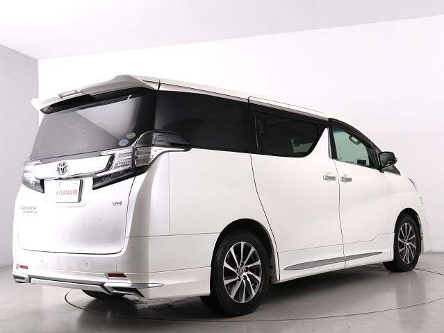 車種に特化した専門店仕入れこだわりの　　
仕入れ車両が揃っております!　　　　　　
プロの目利きで仕入れたお車を展示中です!