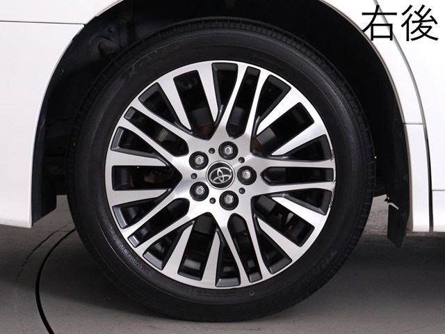 お客様のお好みの新品18インチ、19インチ、
20インチホイール装着可能！ダウンサスなど
ローダウンも取付可能です！ヴァルドやワー
クなどのメーカー品も取り寄せ可能です！