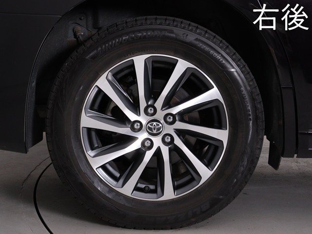 お客様のお好みの新品18インチ、19インチ、
20インチホイール装着可能！ダウンサスなど
ローダウンも取付可能です！ヴァルドやワー
クなどのメーカー品も取り寄せ可能です！