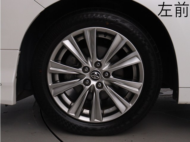 お客様のお好みの新品18インチ、19インチ、
20インチホイール装着可能！ダウンサスなど
ローダウンも取付可能です！ヴァルドやワー
クなどのメーカー品も取り寄せ可能です！
