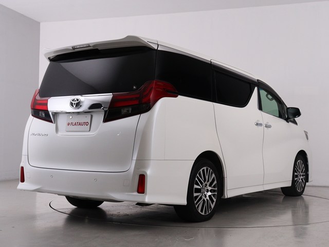 車種に特化した専門店仕入れこだわりの　　
仕入れ車両が揃っております!　　　　　　
プロの目利きで仕入れたお車を展示中です!