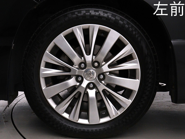 お客様のお好みの新品18インチ、19インチ、
20インチホイール装着可能！ダウンサスなど
ローダウンも取付可能です！ヴァルドやワー
クなどのメーカー品も取り寄せ可能です！