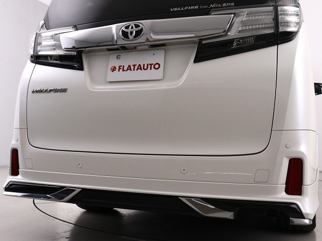 【ＭＯＤＥＬＬＩＳＴＡスタイルエアロ】
大人気のＭＯＤＥＬＬＩＳＴＡを装備!