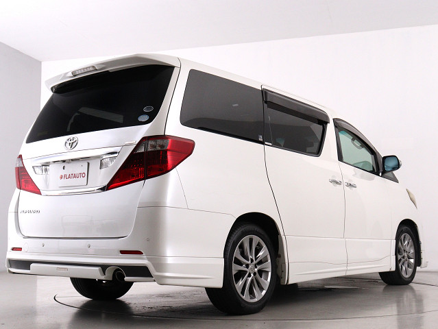 車種に特化した専門店仕入れこだわりの　　
仕入れ車両が揃っております!　　　　　　
プロの目利きで仕入れたお車を展示中です!