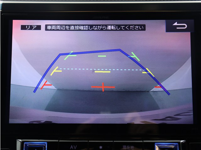 【バックカメラ装備】
大きな車でも安心のバックカメラを完備!
後方も視認できるので安心安全に駐車可能!