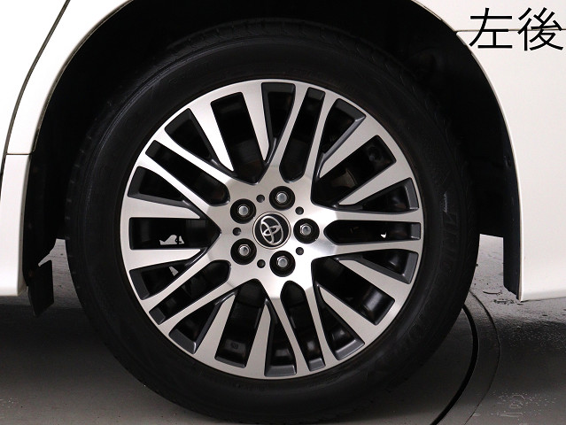 お客様のお好みの新品18インチ、19インチ、
20インチホイール装着可能！ダウンサスなど
ローダウンも取付可能です！ヴァルドやワー
クなどのメーカー品も取り寄せ可能です！