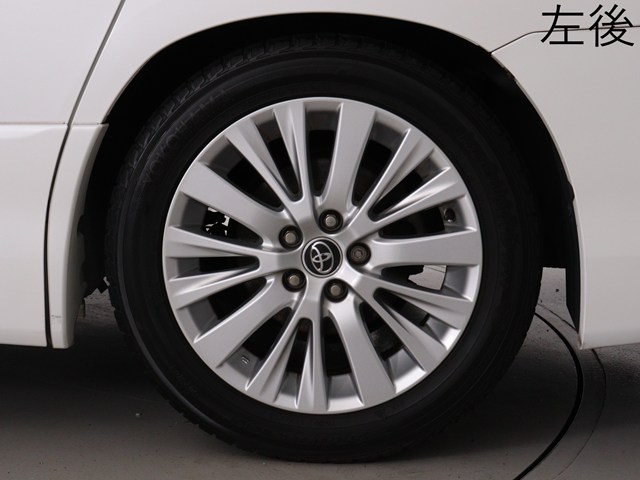 お客様のお好みの新品18インチ、19インチ、
20インチホイール装着可能！ダウンサスなど
ローダウンも取付可能です！ヴァルドやワー
クなどのメーカー品も取り寄せ可能です！
