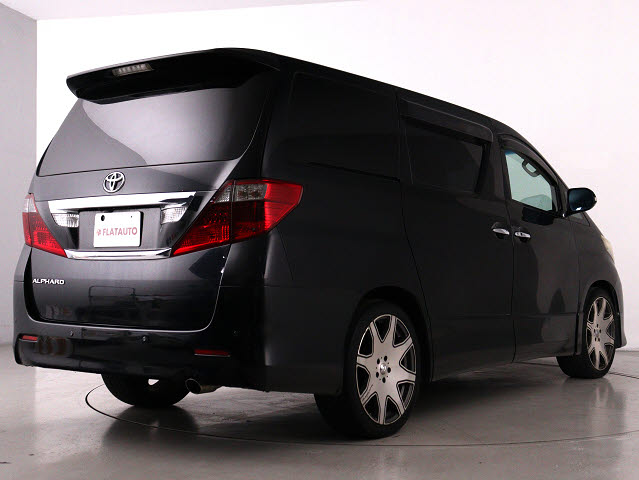 車種に特化した専門店仕入れこだわりの　　
仕入れ車両が揃っております!　　　　　　
プロの目利きで仕入れたお車を展示中です!