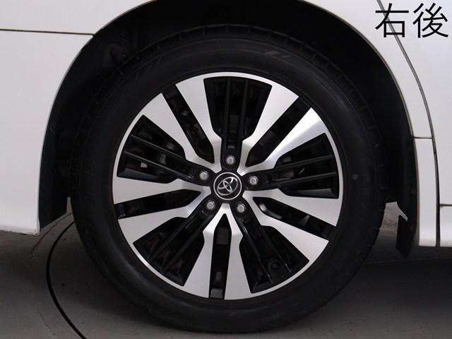 お客様のお好みの新品18インチ、19インチ、
20インチホイール装着可能！ダウンサスなど
ローダウンも取付可能です！ヴァルドやワー
クなどのメーカー品も取り寄せ可能です！