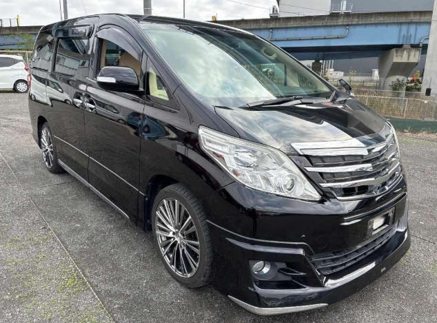 ２４０ＳタイプＧ　禁煙　サンルーフ　８インチナビ　特別仕様車