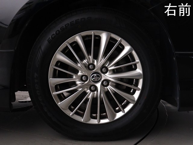 お客様のお好みの新品18インチ、19インチ、
20インチホイール装着可能！ダウンサスなど
ローダウンも取付可能です！ヴァルドやワー
クなどのメーカー品も取り寄せ可能です！