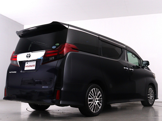 車種に特化した専門店仕入れこだわりの　　
仕入れ車両が揃っております!　　　　　　
プロの目利きで仕入れたお車を展示中です!
