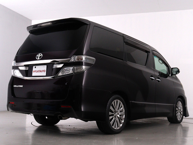 車種に特化した専門店仕入れこだわりの　　
仕入れ車両が揃っております!　　　　　　
プロの目利きで仕入れたお車を展示中です!