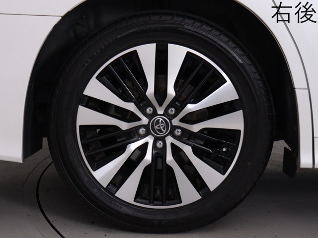お客様のお好みの新品18インチ、19インチ、
20インチホイール装着可能！ダウンサスなど
ローダウンも取付可能です！ヴァルドやワー
クなどのメーカー品も取り寄せ可能です！