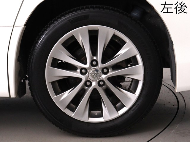 お客様のお好みの新品18インチ、19インチ、
20インチホイール装着可能！ダウンサスなど
ローダウンも取付可能です！ヴァルドやワー
クなどのメーカー品も取り寄せ可能です！