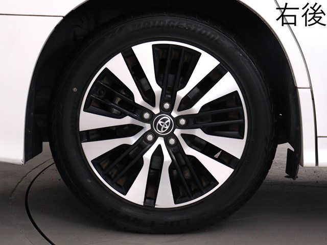 お客様のお好みの新品18インチ、19インチ、
20インチホイール装着可能！ダウンサスなど
ローダウンも取付可能です！ヴァルドやワー
クなどのメーカー品も取り寄せ可能です！