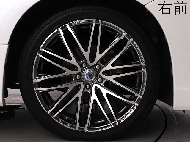 お客様のお好みの新品18インチ、19インチ、
20インチホイール装着可能！ダウンサスなど
ローダウンも取付可能です！ヴァルドやワー
クなどのメーカー品も取り寄せ可能です！