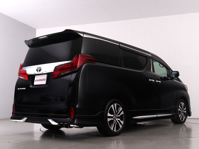 車種に特化した専門店仕入れこだわりの　　
仕入れ車両が揃っております!　　　　　　
プロの目利きで仕入れたお車を展示中です!