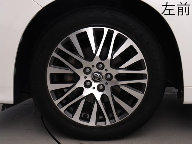 お客様のお好みの新品18インチ、19インチ、
20インチホイール装着可能！ダウンサスなど
ローダウンも取付可能です！ヴァルドやワー
クなどのメーカー品も取り寄せ可能です！