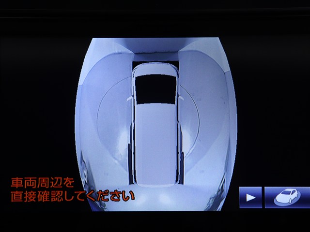 【パノラミックビューモニター　搭載】
全方位確認可能な３６０度カメラ完備です!
オプション価格１０万円オーバーの高級装備